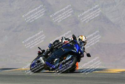 media/Apr-10-2022-SoCal Trackdays (Sun) [[f104b12566]]/Turn 9 (130pm)/